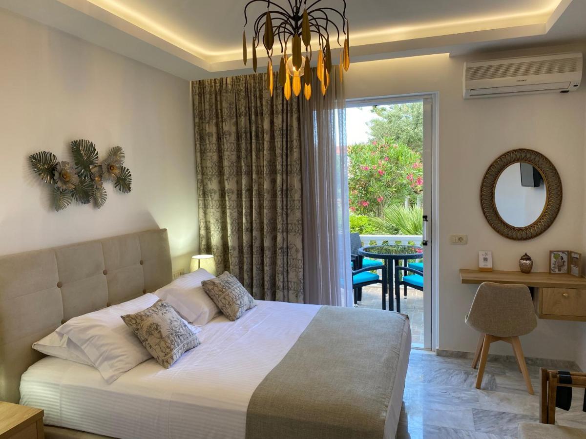 Athina Apartment *